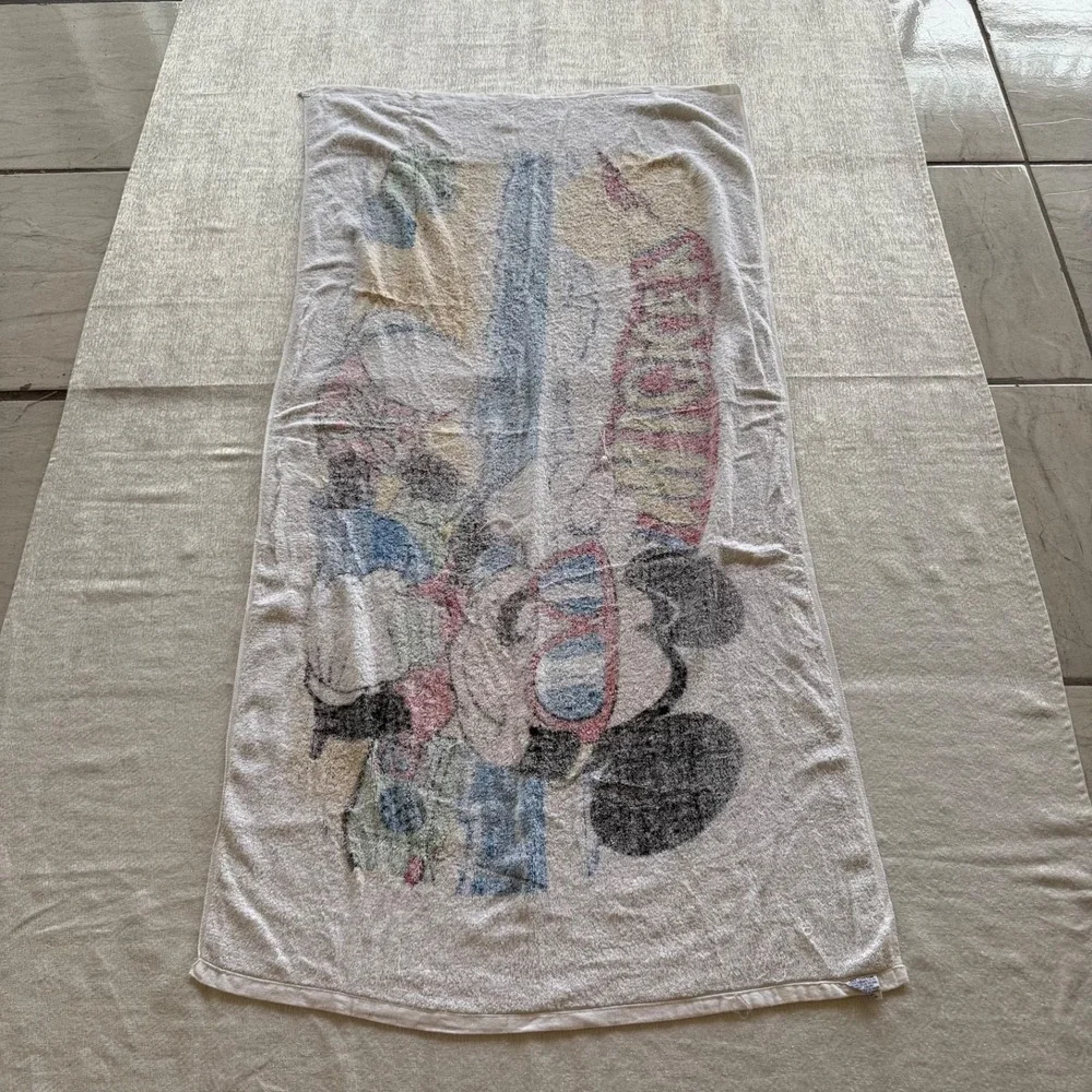 Vintage 90s‎ Disney Mickey Mouse Beach Towel Franco Surf Sunglasses Retro Vtg